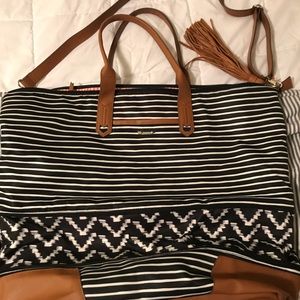 Stella and dot weekender with shoulder strap